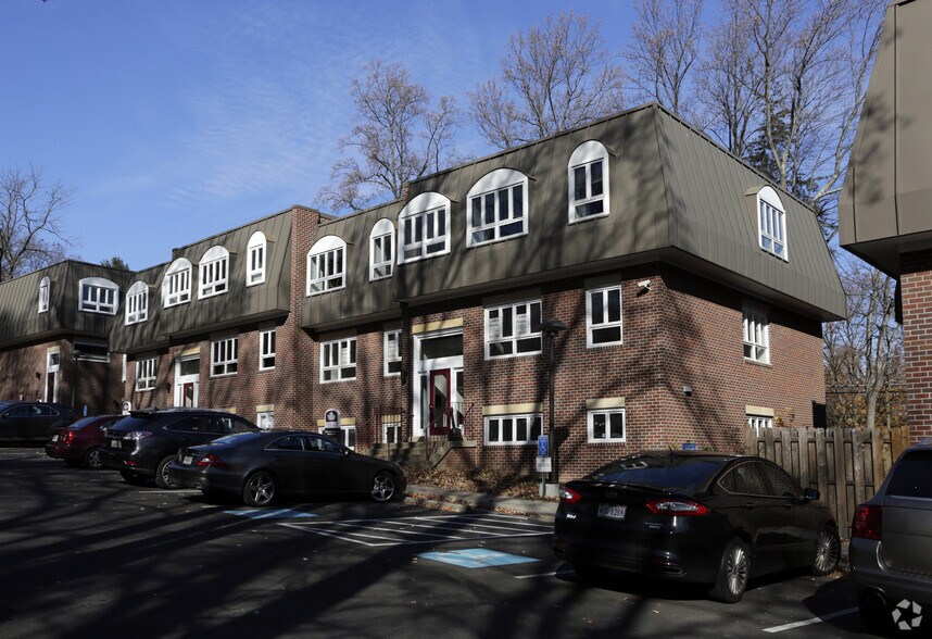 10621-10623 Jones St, Fairfax, VA à vendre - Photo principale - Image 1 de 10