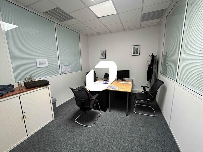 Bureau dans Argenteuil à louer - Photo intérieure - Image 3 de 10
