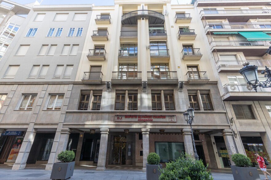 Calle Ángel Ganivet, 13, Granada, Granada for sale - Building Photo - Image 1 of 50