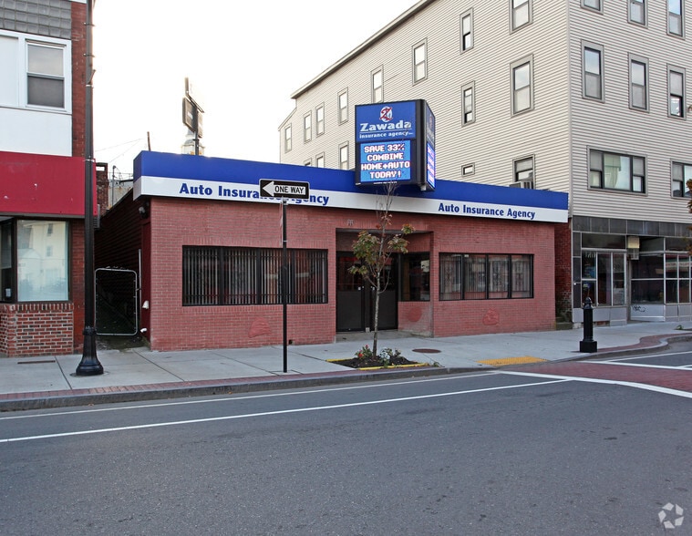 131 Millbury St, Worcester, MA for lease - Primary Photo - Image 1 of 20