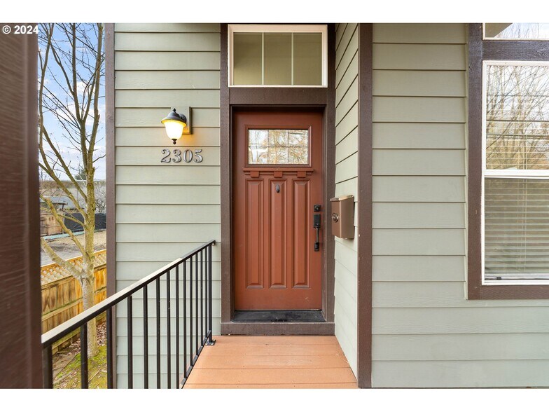 2305 SE 12th Ave, Portland, OR à vendre - Photo du bâtiment - Image 2 de 38