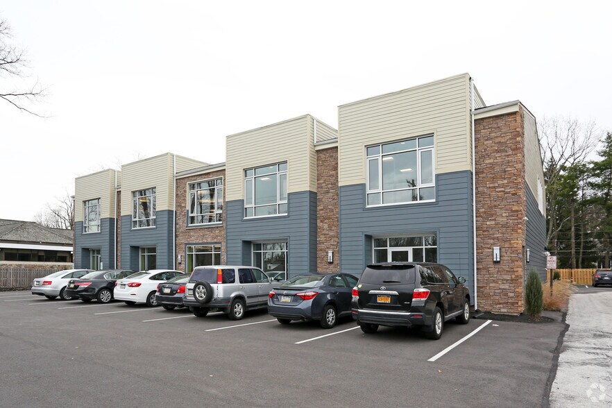 1536 E Lancaster Ave, Paoli, PA for lease - Building Photo - Image 3 of 12