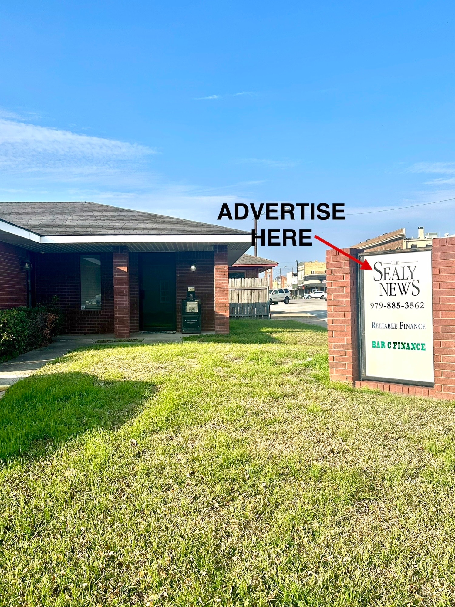 327 Fowlkes St, Sealy, TX for lease Primary Photo- Image 1 of 13