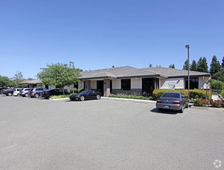 5905 Granite Lake Dr, Granite Bay, CA for sale - Primary Photo - Image 1 of 1