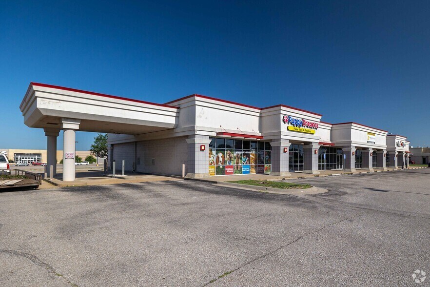 3605 N Rock Rd, Wichita, KS à louer - Photo du bâtiment - Image 2 de 4