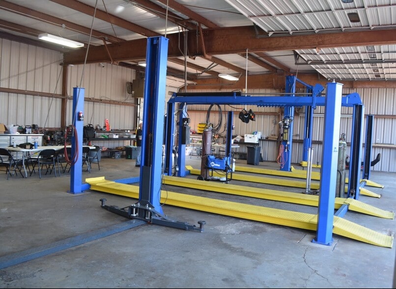 817 S Gordon St, Alvin, TX for sale - Building Photo - Image 3 of 5