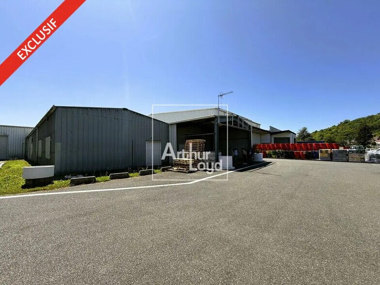 Office in Montereau-Fault-Yonne for lease - Building Photo - Image 1 of 1