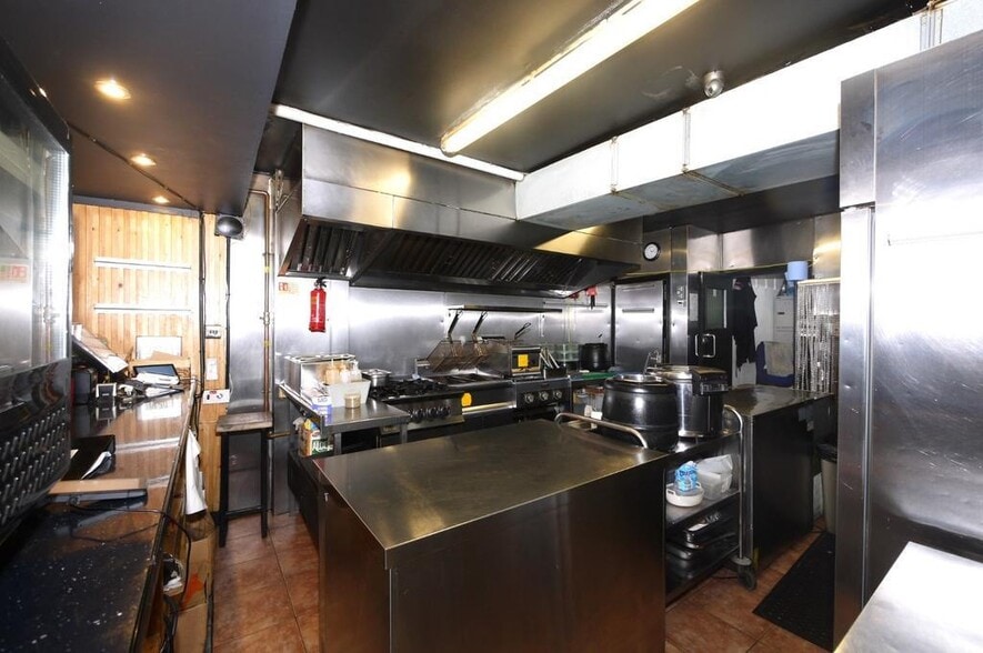 Hermon Hl, London for sale - Building Photo - Image 3 of 10