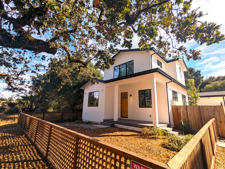 7631 Healdsburg Ave, Sebastopol, CA for sale - Building Photo - Image 3 of 27