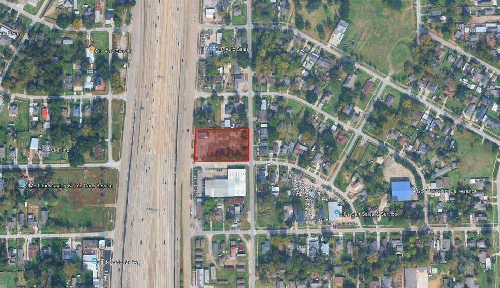 10022 Eastex Fwy, Houston, TX à vendre - Photo du bâtiment - Image 2 de 8