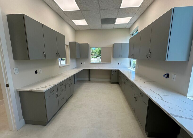 3821 Woodbriar Trl, Port Orange, FL à louer - Photo intérieure - Image 3 de 17