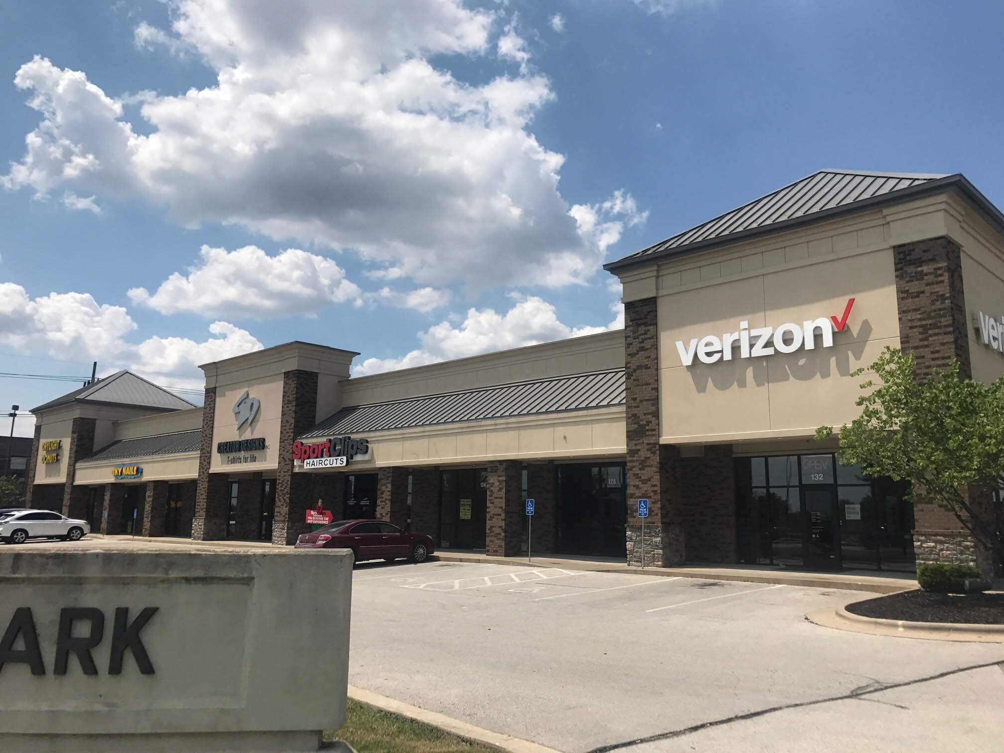 3405 E Battlefield, Springfield, MO for lease Primary Photo- Image 1 of 5
