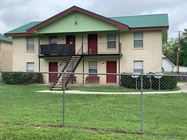 100 Lamar St, Willis, TX for sale Building Photo- Image 1 of 1