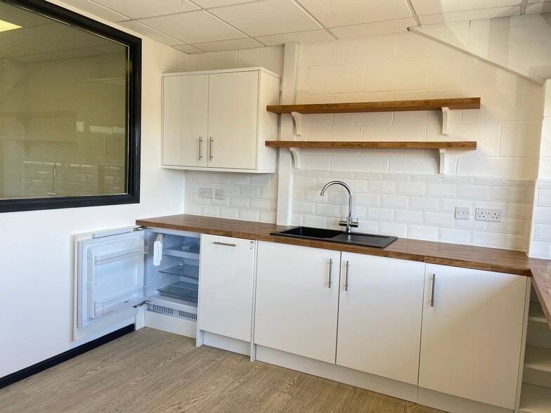 Ferry Hinksey Rd, Oxford for lease - Building Photo - Image 3 of 4