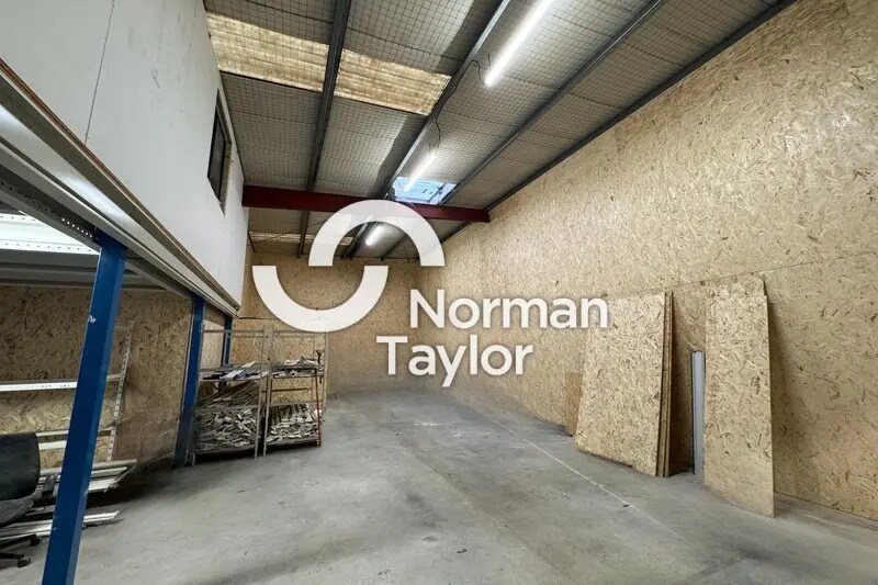 Office in Montpellier for lease - Interior Photo - Image 3 of 11