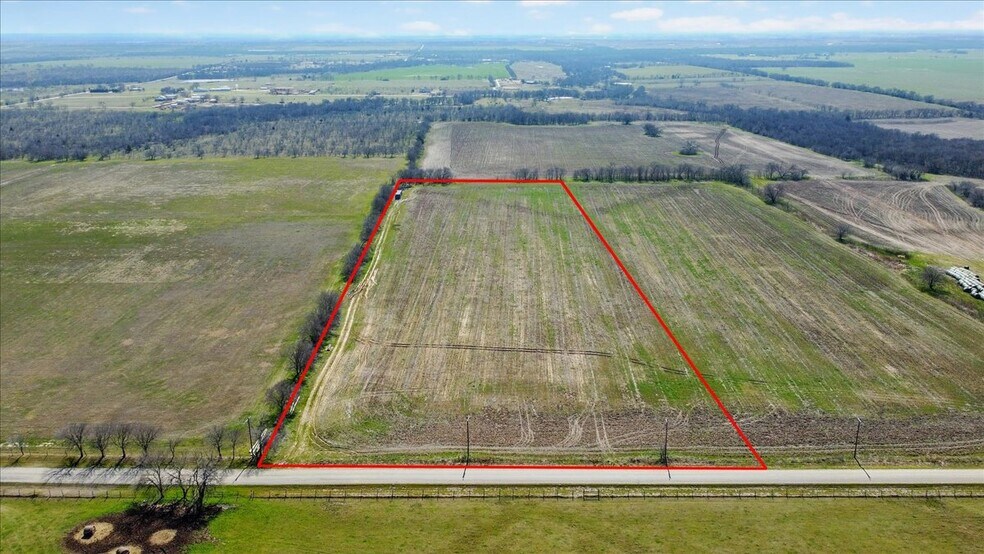10.11 Airport rd, Tioga, TX à vendre - Photo du bâtiment - Image 2 de 8