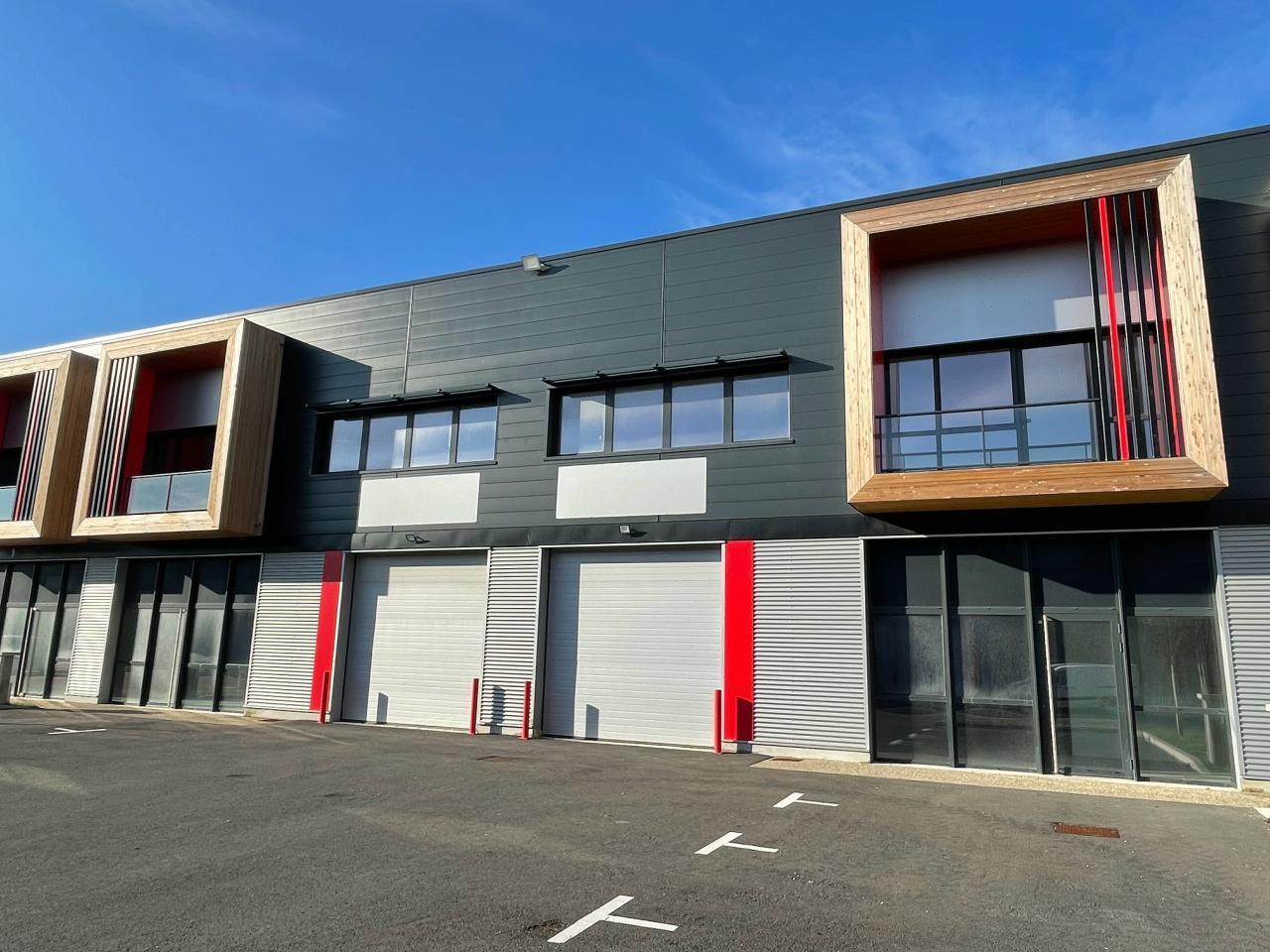 Flex in Le Havre for lease Building Photo- Image 1 of 28