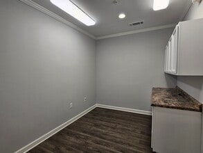 3578-3592 Old Milton Pky, Alpharetta, GA for lease Interior Photo- Image 2 of 18