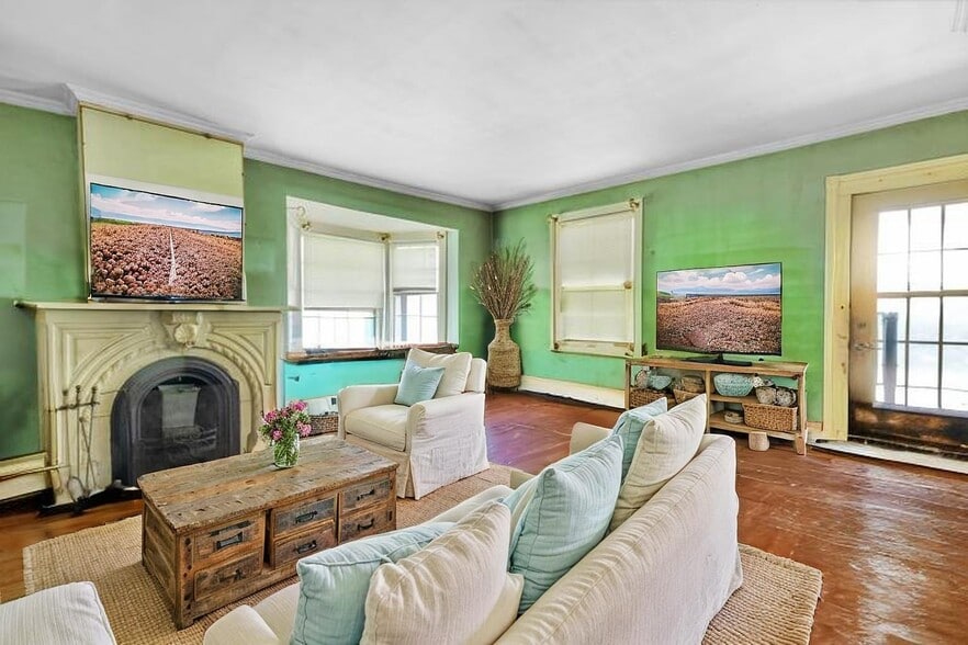 36 Elgin St E, Conestogo, ON for sale - Primary Photo - Image 1 of 10