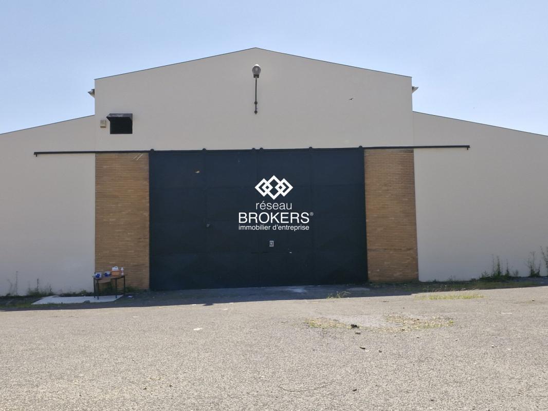 Industrial in Meaux for lease Building Photo- Image 1 of 10