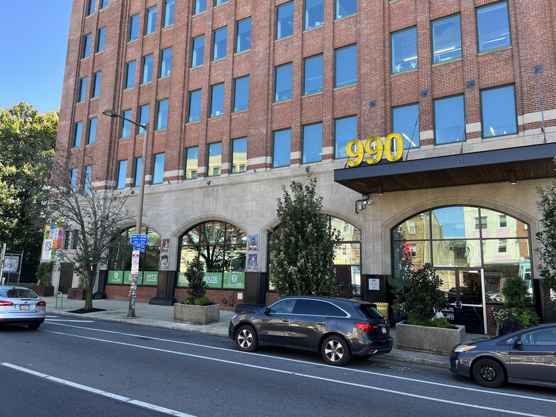 990 Spring Garden St, Philadelphia, PA for lease - Building Photo - Image 2 of 19