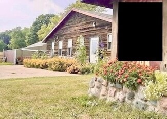 More details for 525 S Fairfield Ave, Juneau, WI - Retail for Sale