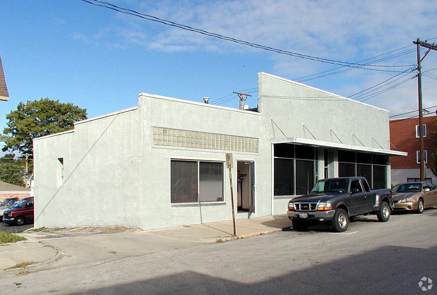 118 N Main St, Liberty, MO for sale - Primary Photo - Image 1 of 1