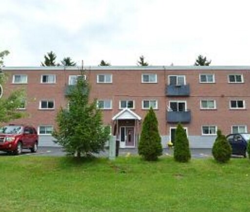 242 Avalon Pl, Kitchener, ON for sale Primary Photo- Image 1 of 1