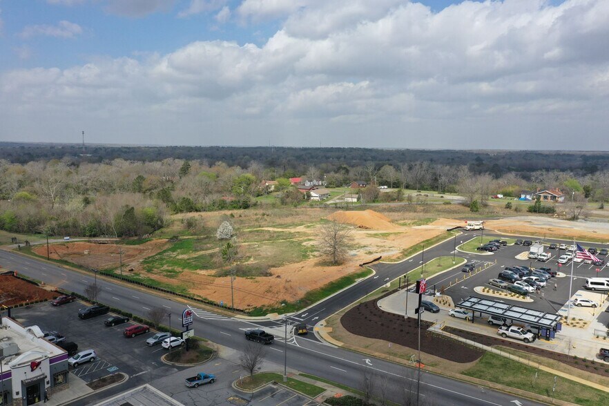 720 E Forsyth St, Americus, GA à vendre - Photo du bâtiment - Image 1 de 8