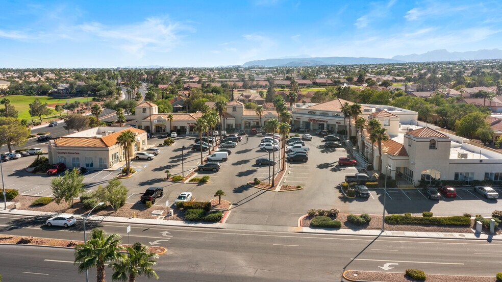 9410-9454 Del Webb Blvd, Las Vegas, NV à louer - Photo du bâtiment - Image 3 de 12