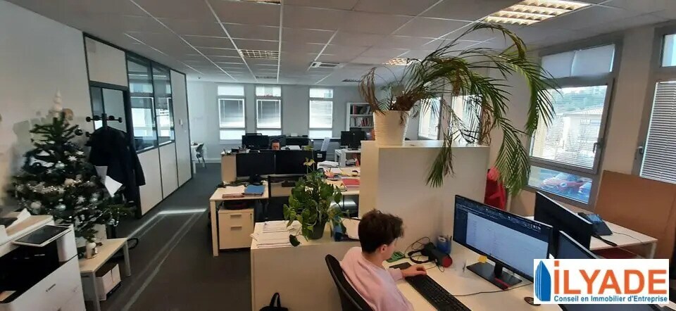 Bureau dans Aix-en-Provence à louer - Photo intérieure - Image 2 de 5