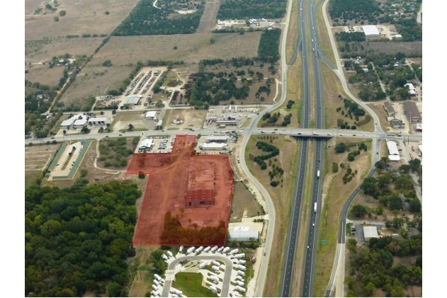 1634 N Earl Rudder Fwy, Bryan, TX for sale Primary Photo- Image 1 of 11