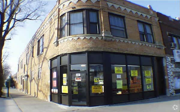3901 W Fullerton Ave, Chicago, IL à vendre - Photo du bâtiment - Image 3 de 23