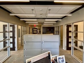 111 S Lincoln St, Hinsdale, IL à louer Photo du bâtiment- Image 1 de 10