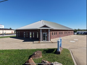 125 Winchester Dr, Sedalia, MO for lease Building Photo- Image 1 of 18
