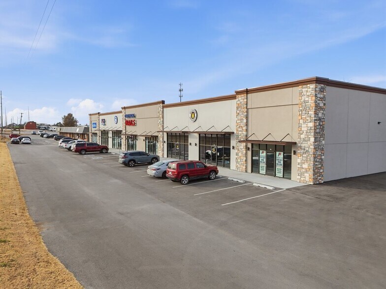 2251 88 hwy, Claremore, OK à vendre - Photo du bâtiment - Image 3 de 32