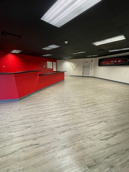 4814-4818 Mcknight Rd, Pittsburgh, PA à louer - Photo intérieure - Image 3 de 24