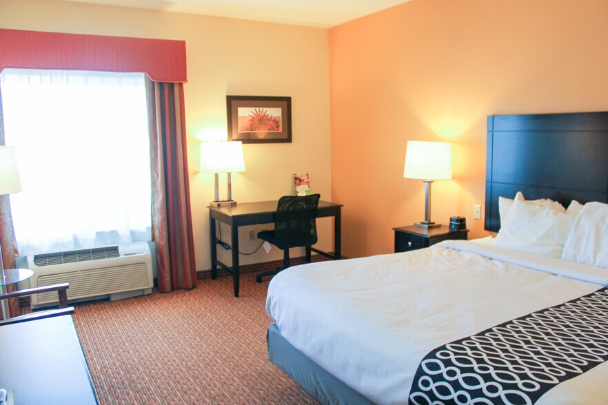 5285 W 6th Ave, Stillwater, OK à vendre - Photo intérieure - Image 2 de 6