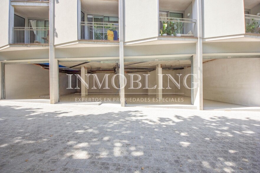 Retail in Mataró, Barcelona for lease - Interior Photo - Image 2 of 2