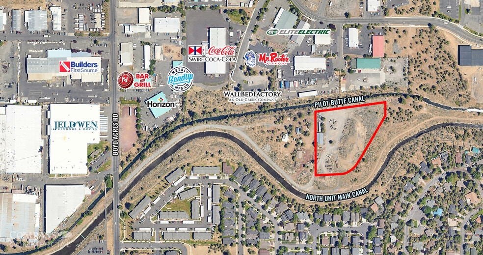 62830 Boyd Acres Rd, Bend, OR for sale - Building Photo - Image 2 of 9