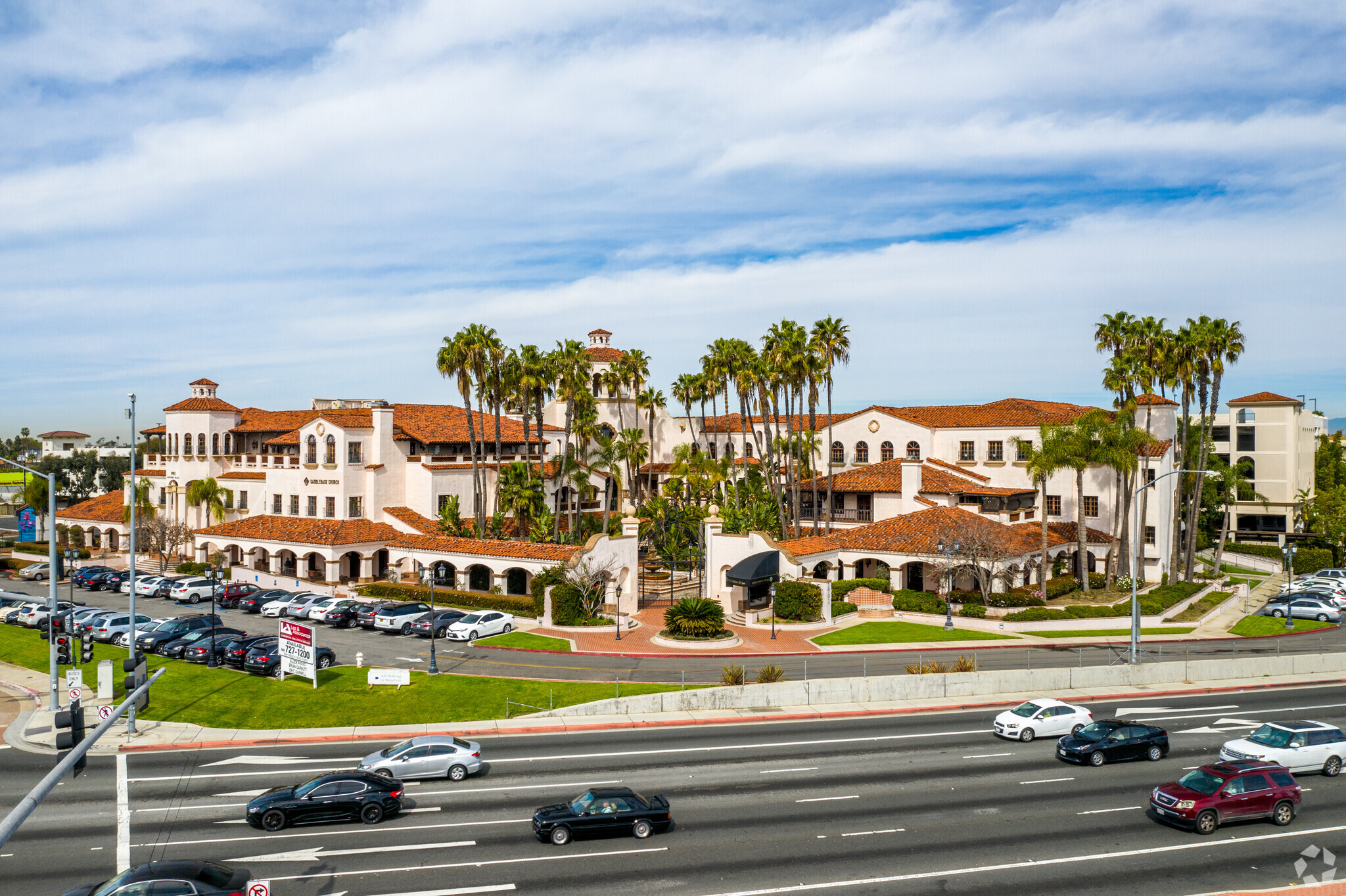 1901 Newport Blvd, Costa Mesa, CA à vendre Photo principale- Image 1 de 26