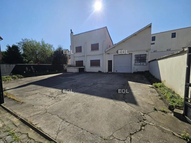 Flex dans Maisons-Alfort à louer - Photo du bâtiment - Image 1 de 10