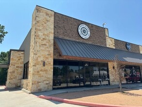 1905 Longmire Rd, Conroe, TX for lease Interior Photo- Image 1 of 27