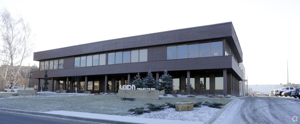 2323 91st Ave NW, Edmonton, AB for lease - Building Photo - Image 2 of 6