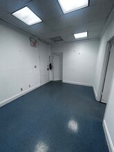 900 W 49th St, Hialeah, FL for lease Interior Photo- Image 2 of 14