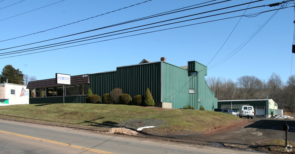 912 Old Colony Rd, Meriden, CT for lease - Building Photo - Image 1 of 2