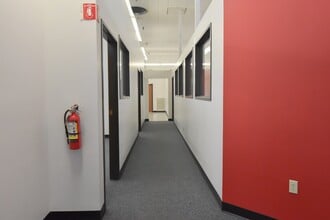 2800-2870 NW 29th Ave, Portland, OR for lease Interior Photo- Image 1 of 6