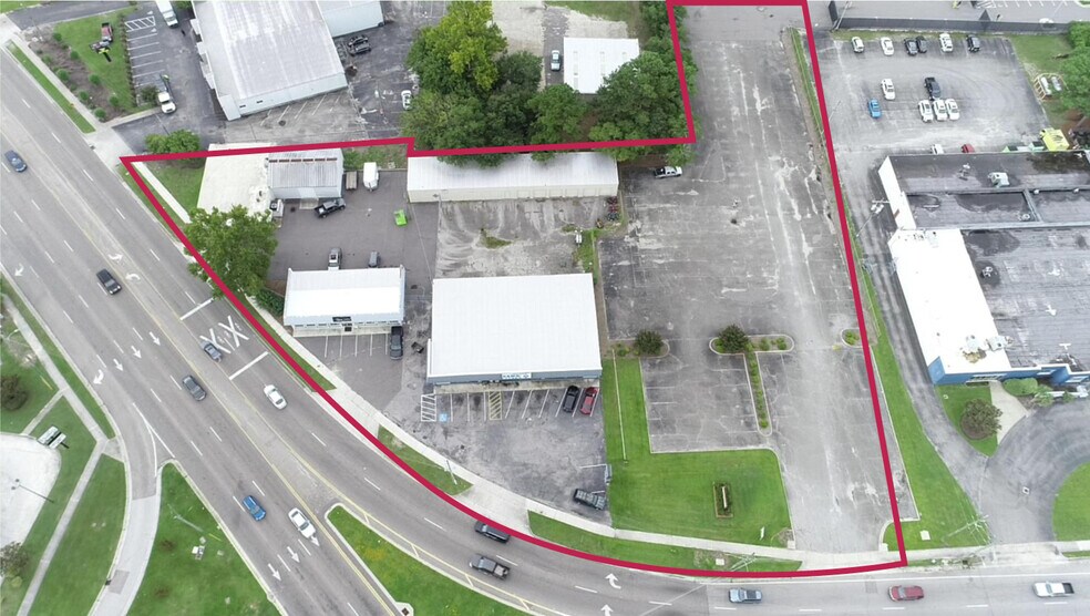 Oleander Campus and Campus 1003 portefeuille de 5 propriétés à vendre sur LoopNet.ca - Photo du bâtiment - Image 2 de 4