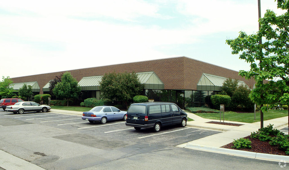 8100 Southpark Way, Littleton, CO for lease - Primary Photo - Image 1 of 7