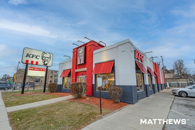 More details for 2470 N Dr Martin Luther King Jr Dr, Milwaukee, WI - Retail for Sale